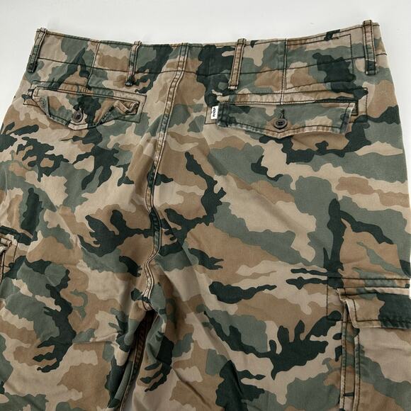 Levi’s Camo Cargo Shorts Men’s 36 Green Brown Tan Camouflage Military Hunting - Picture 7 of 8